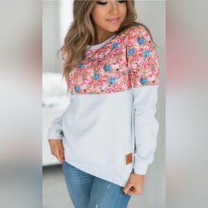 LiKE New ☆ Ampersand Sweatshirt